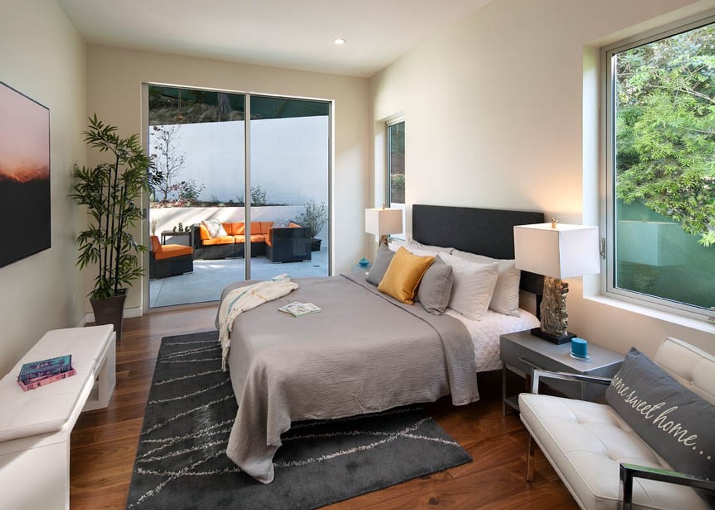 Sherman Oaks Modern New Construction - Knobhill