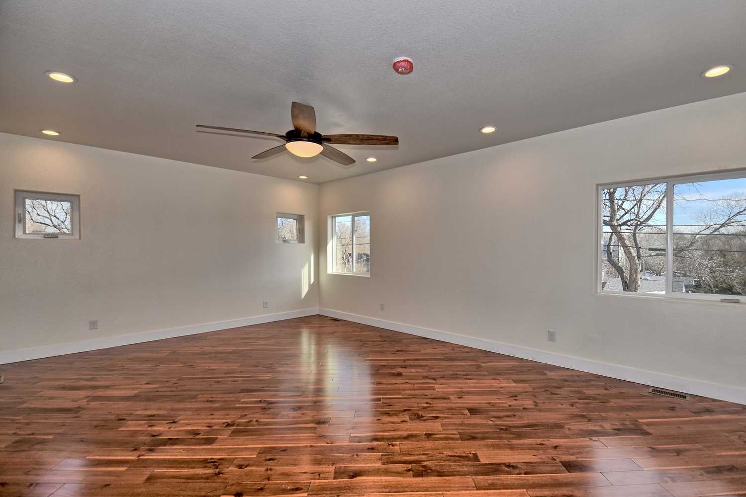 726 N Royer