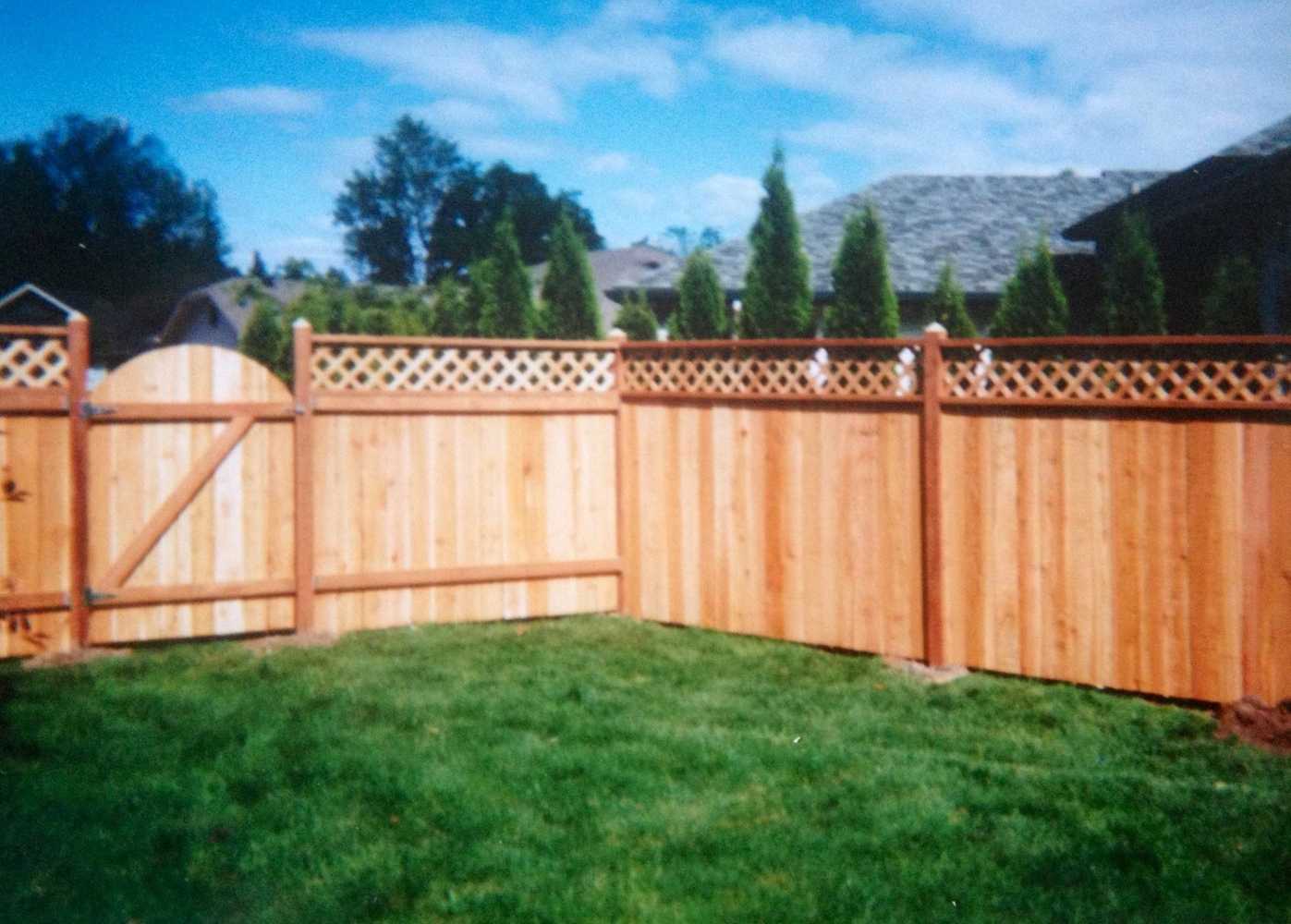 Taylor Family Deck & Fence project photos