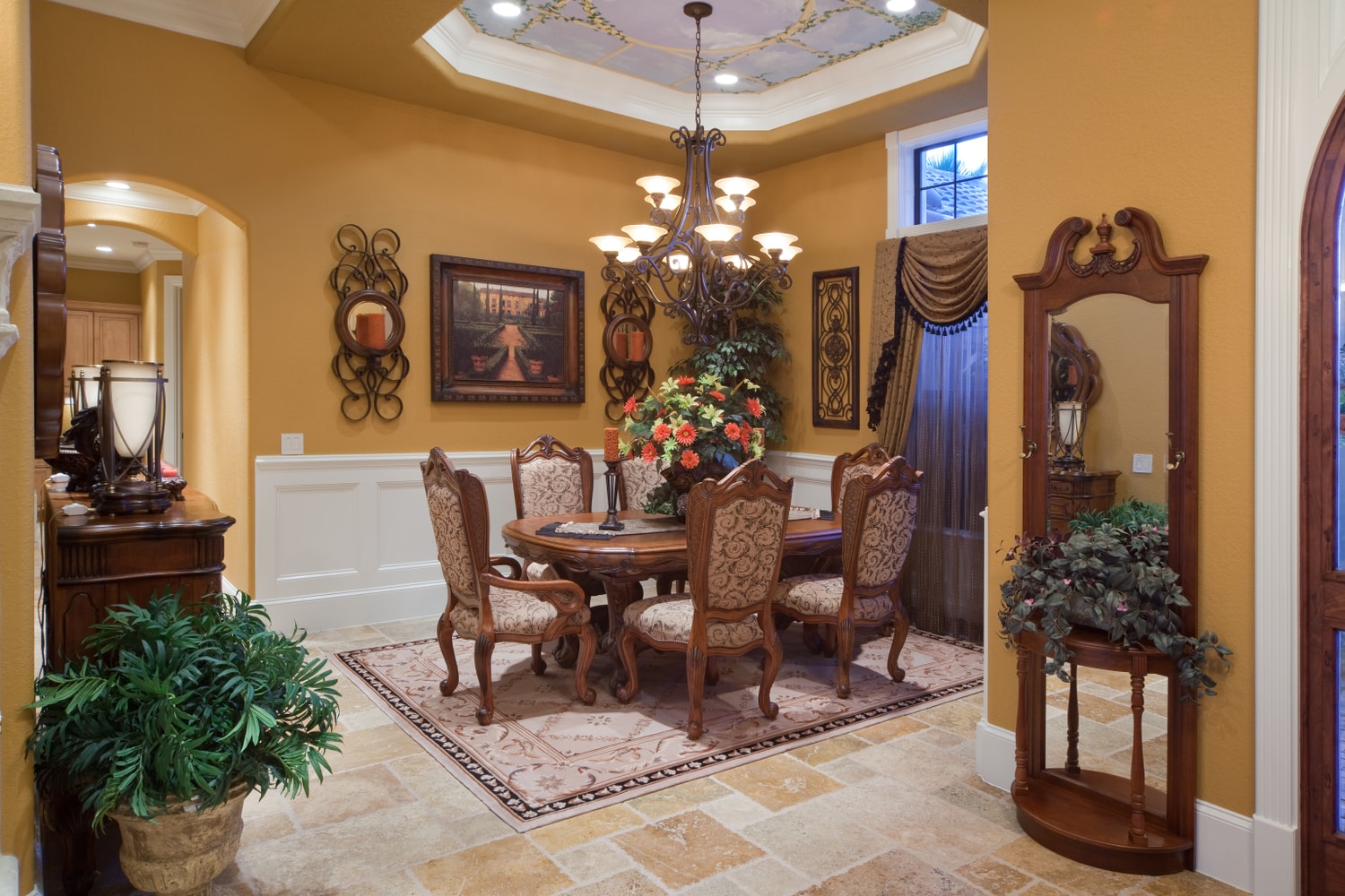 Tuscan Style Lakefront Windermere Residence