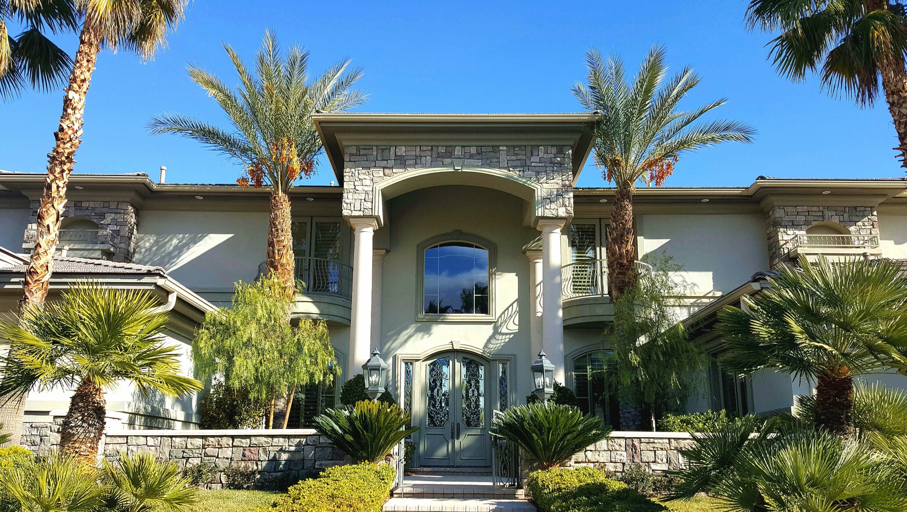 Rain Gutters from American Builders