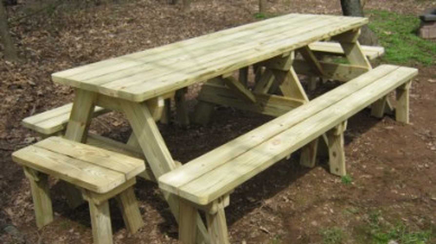 Picnic Table with 4 benches detached made of solid Pine