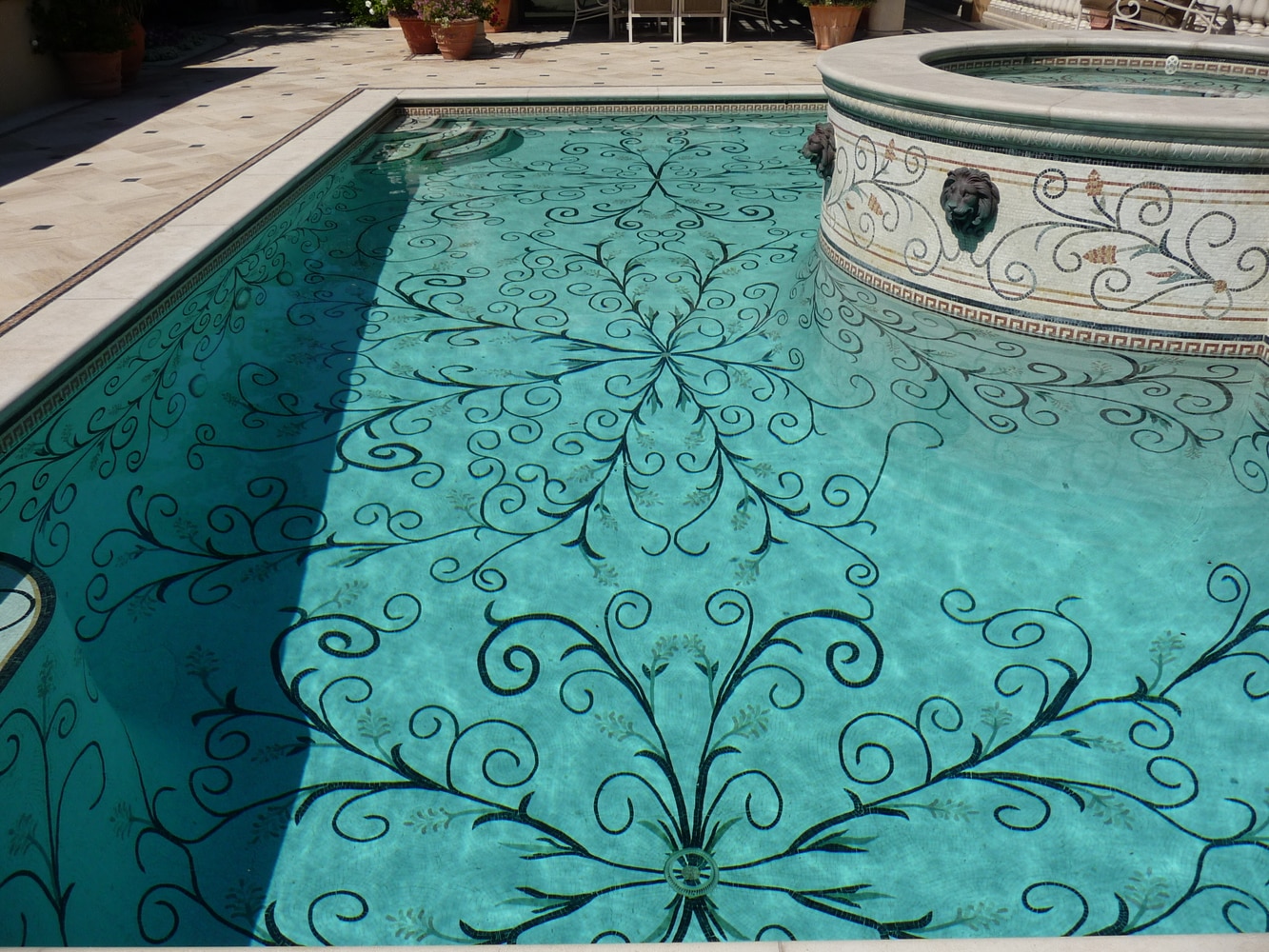 Custom Swimming Pools