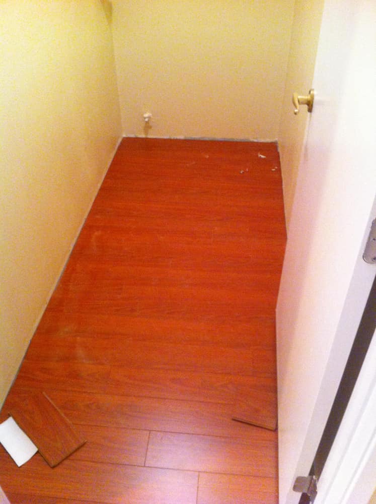 LAMINATE FLOOR