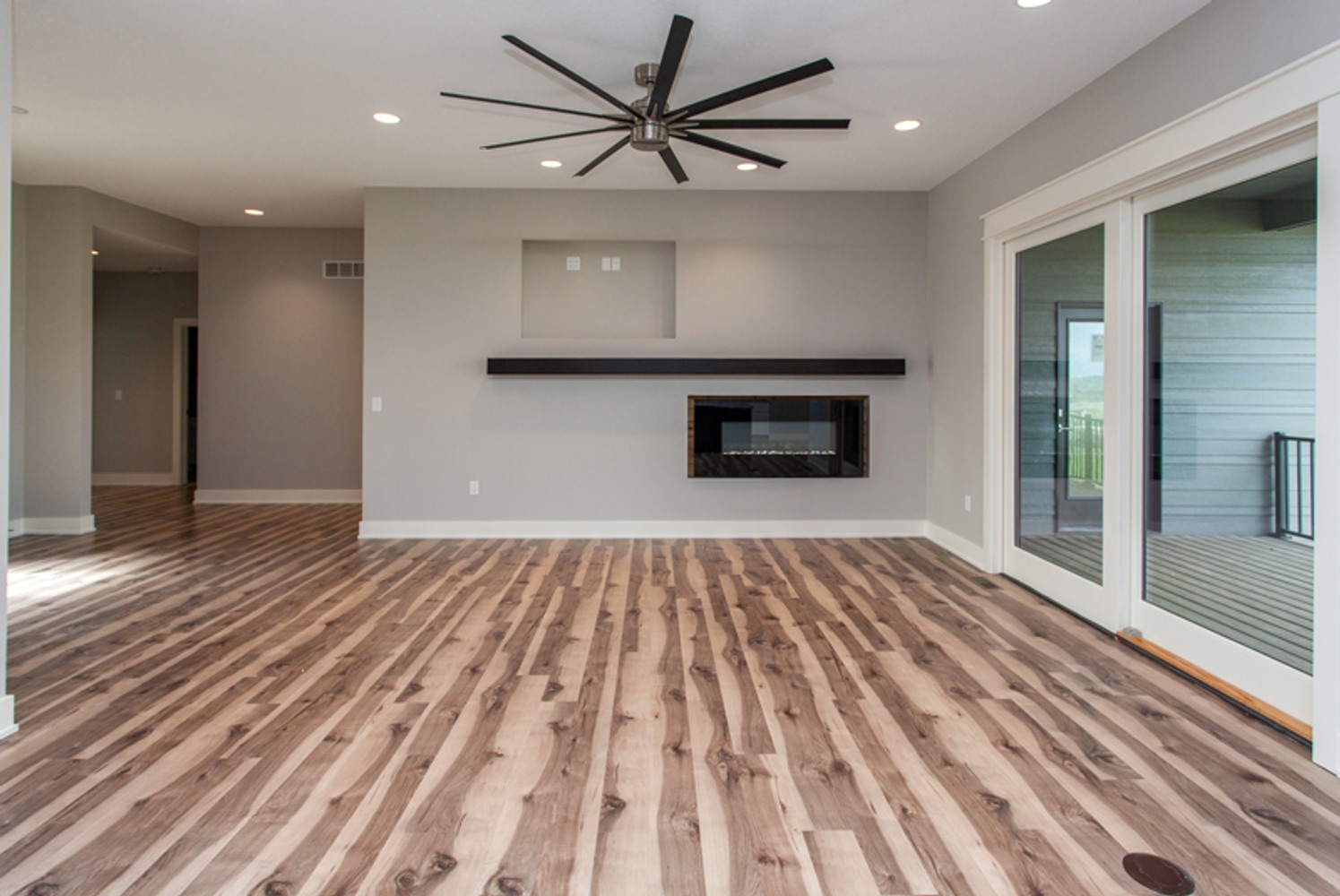 9427 Foxtail Cir, Norwalk