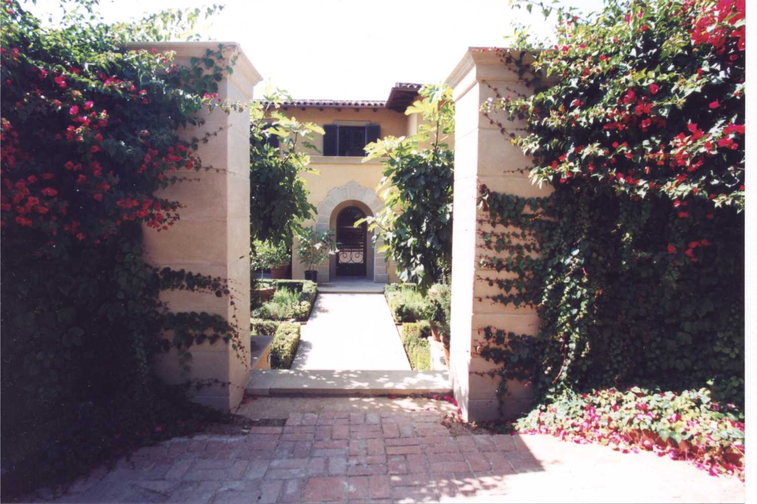 Sadorus Elayna L Architecture Contractor Profile Address, Licence