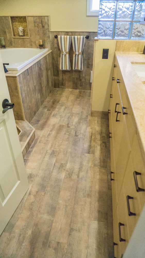 2014: Earthy Wood & Glass Master Bath