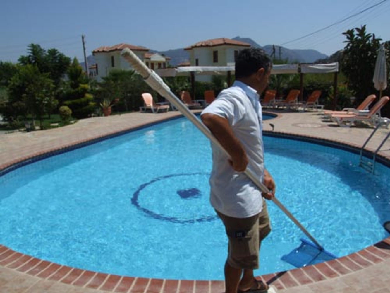 Affordable Pool Cleaning Inc.