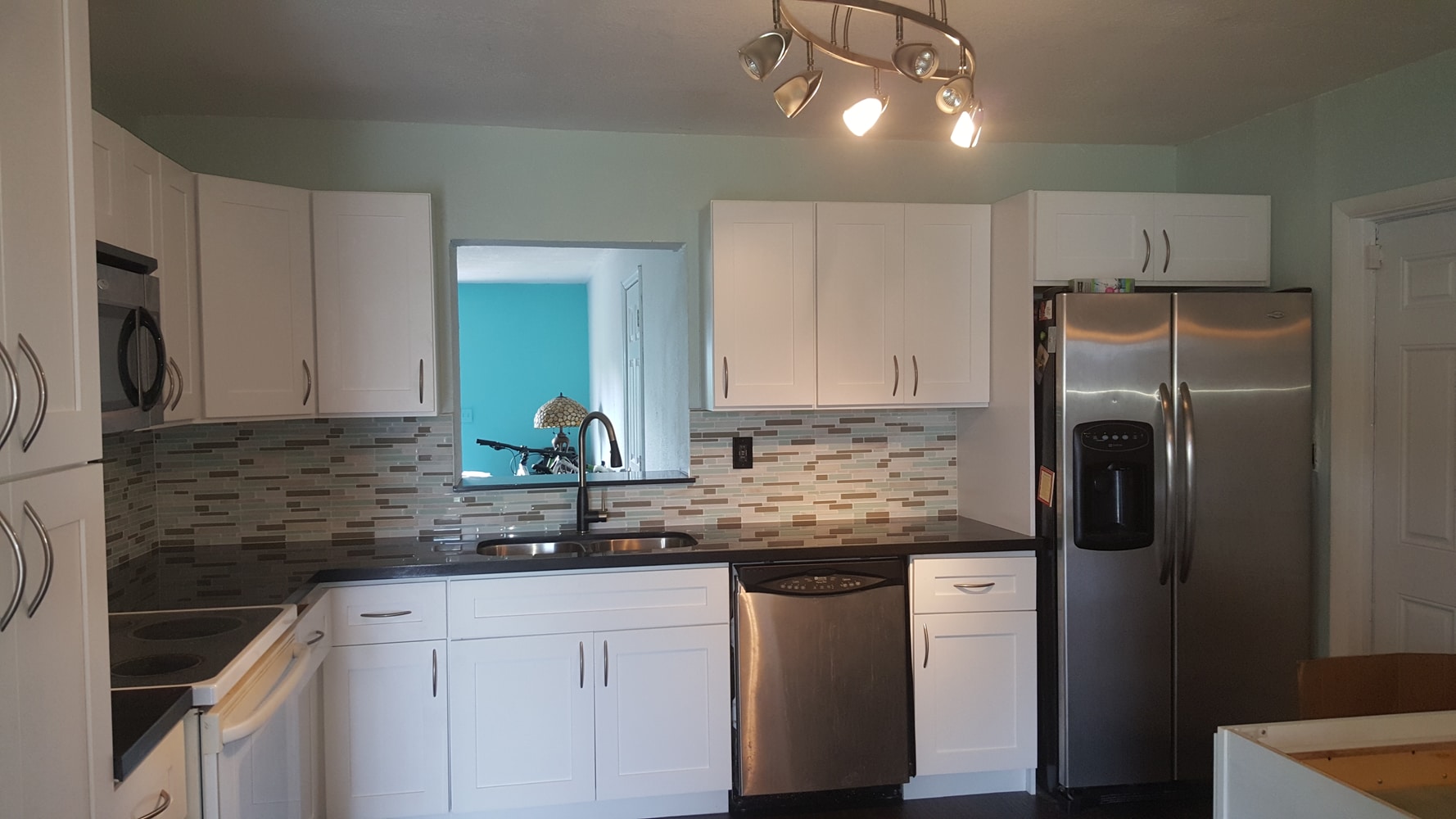 Photo(s) from Decon Environmental and Engineering, Inc.