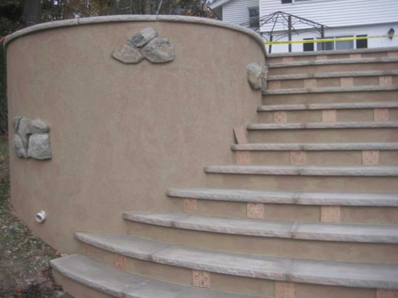 Designs Steps and Walls.