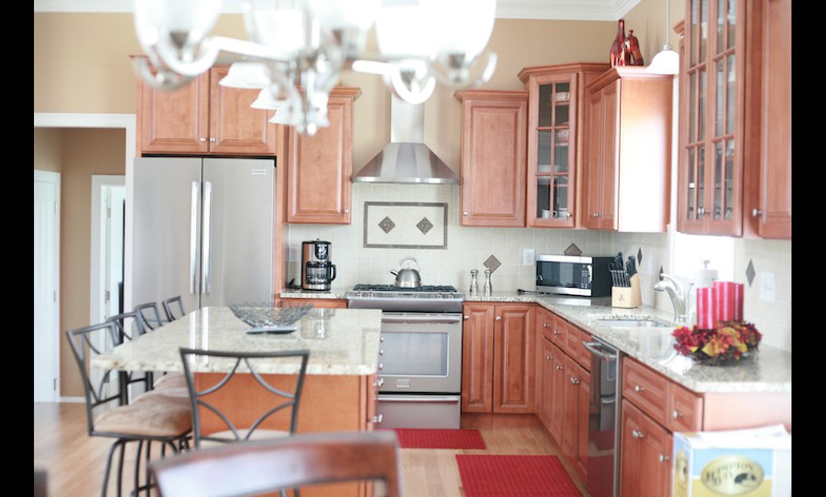 East Greenwich, RI 3200 st ft colonial