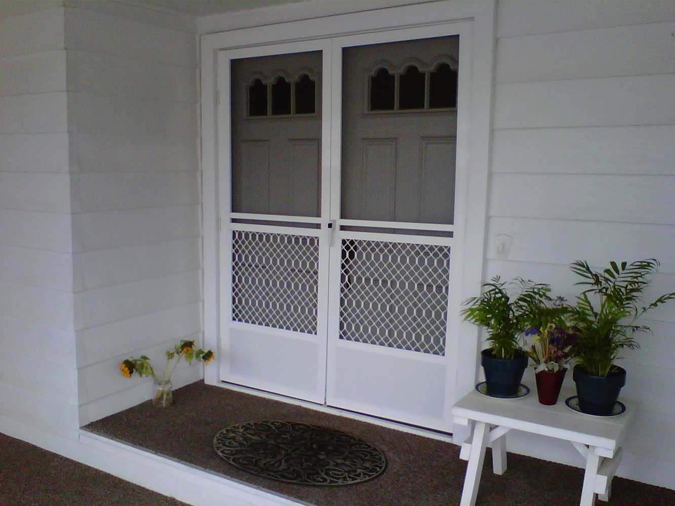 Swinging Screen Doors