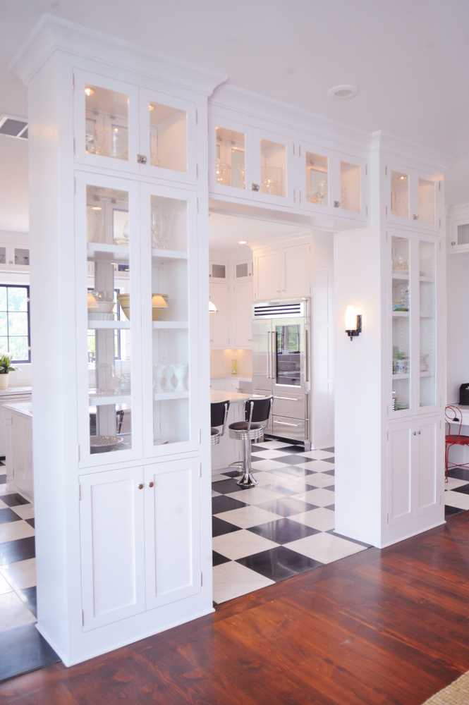 Black and white kitchen