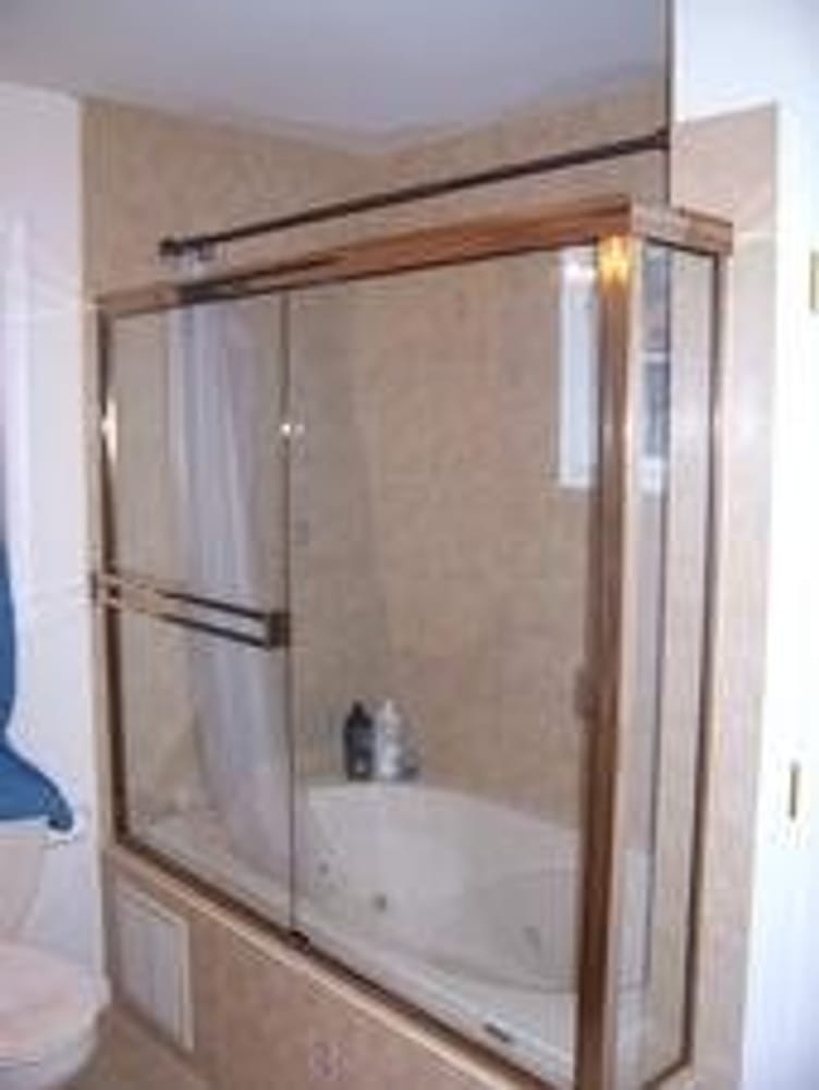 Photo(s) from Lakeview Glass Enclosures