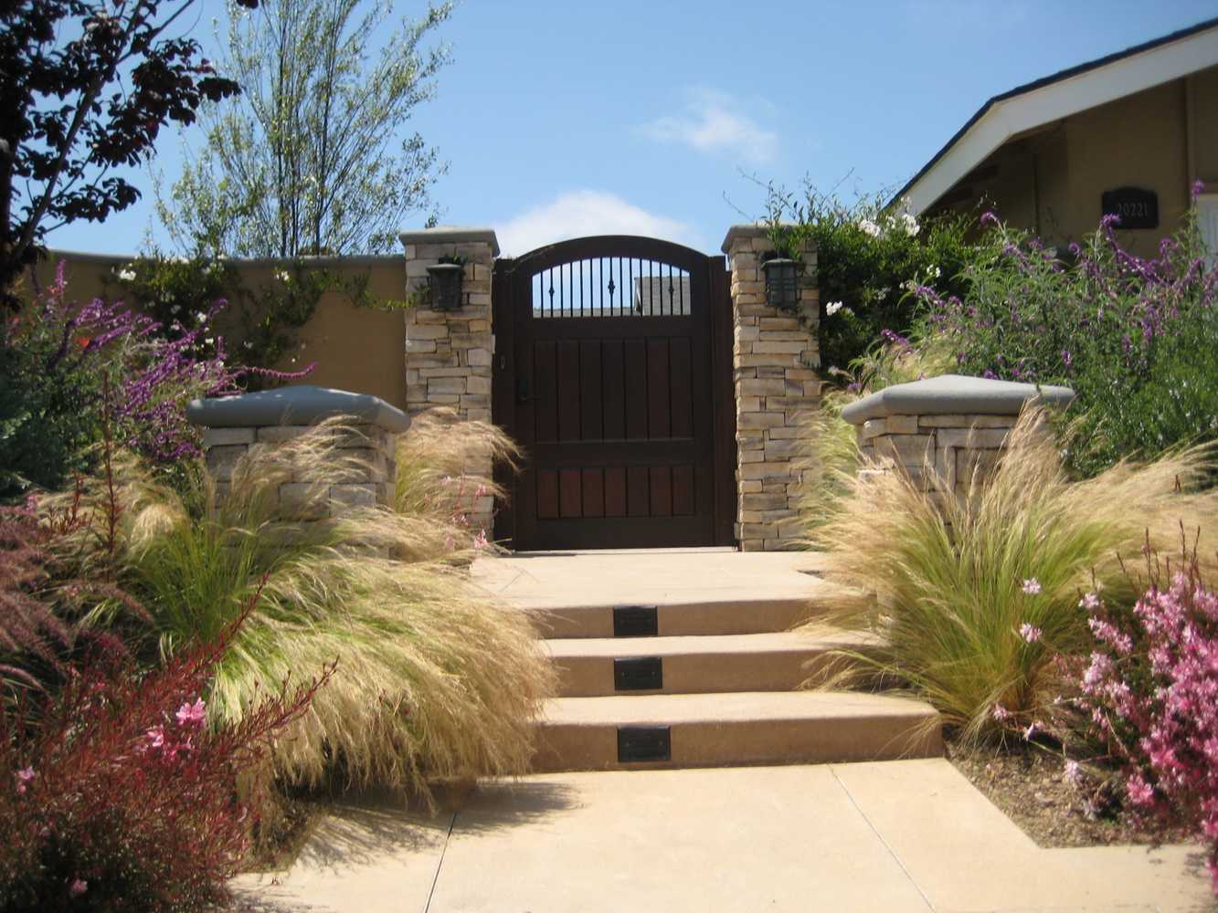 Courtyard and Entryway.