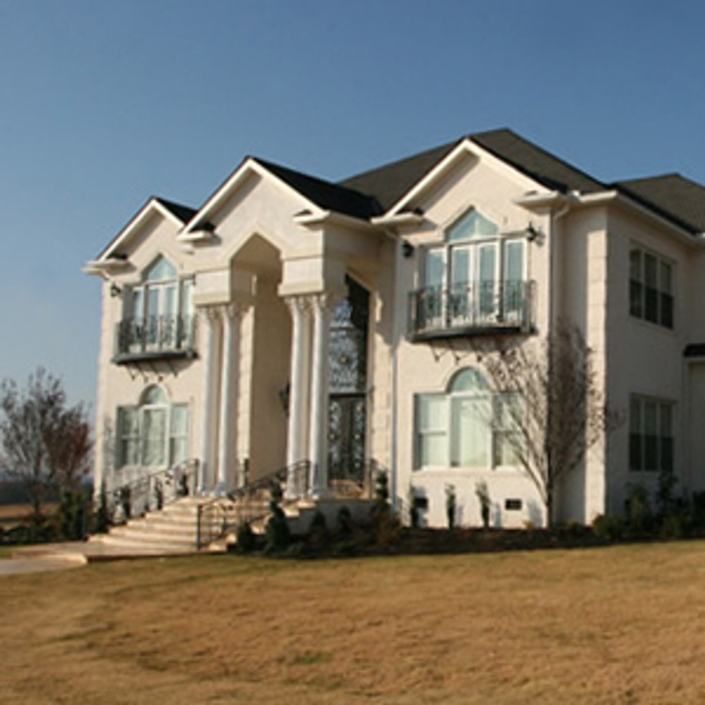 Luxury living brought to you by Aliaga Builders