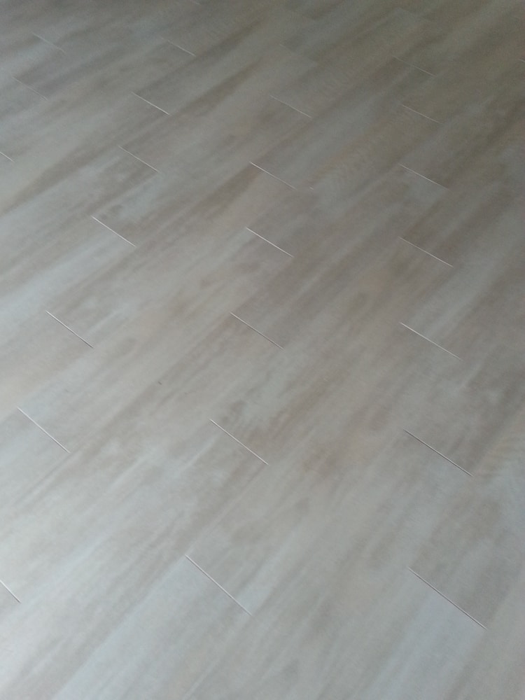 Porcelain wood plank