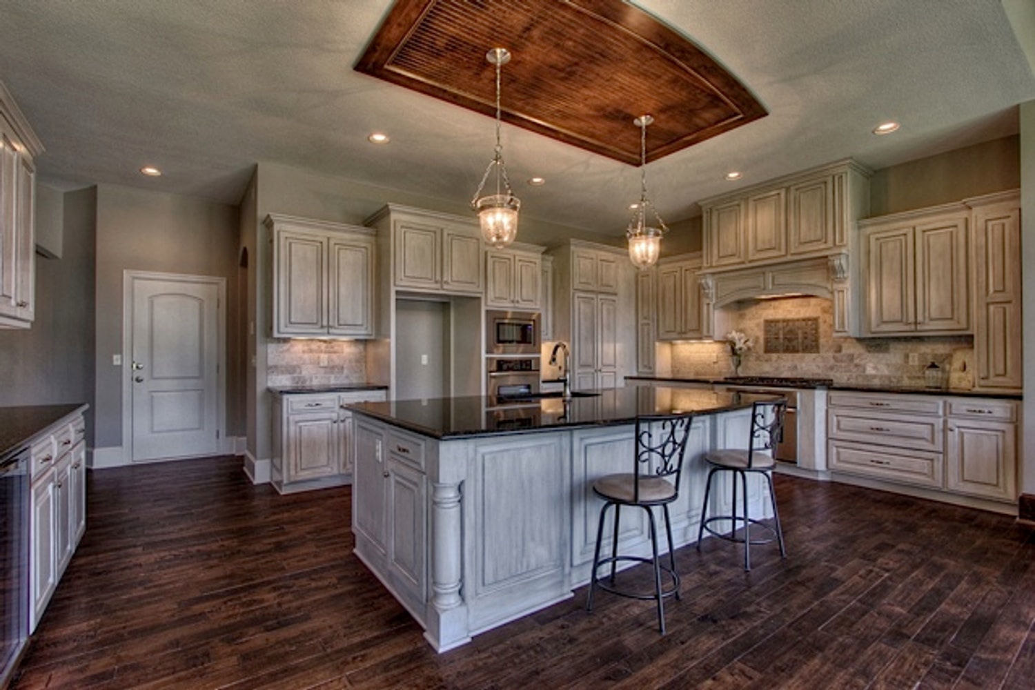 Bellagio Reverse w/ Side Entry