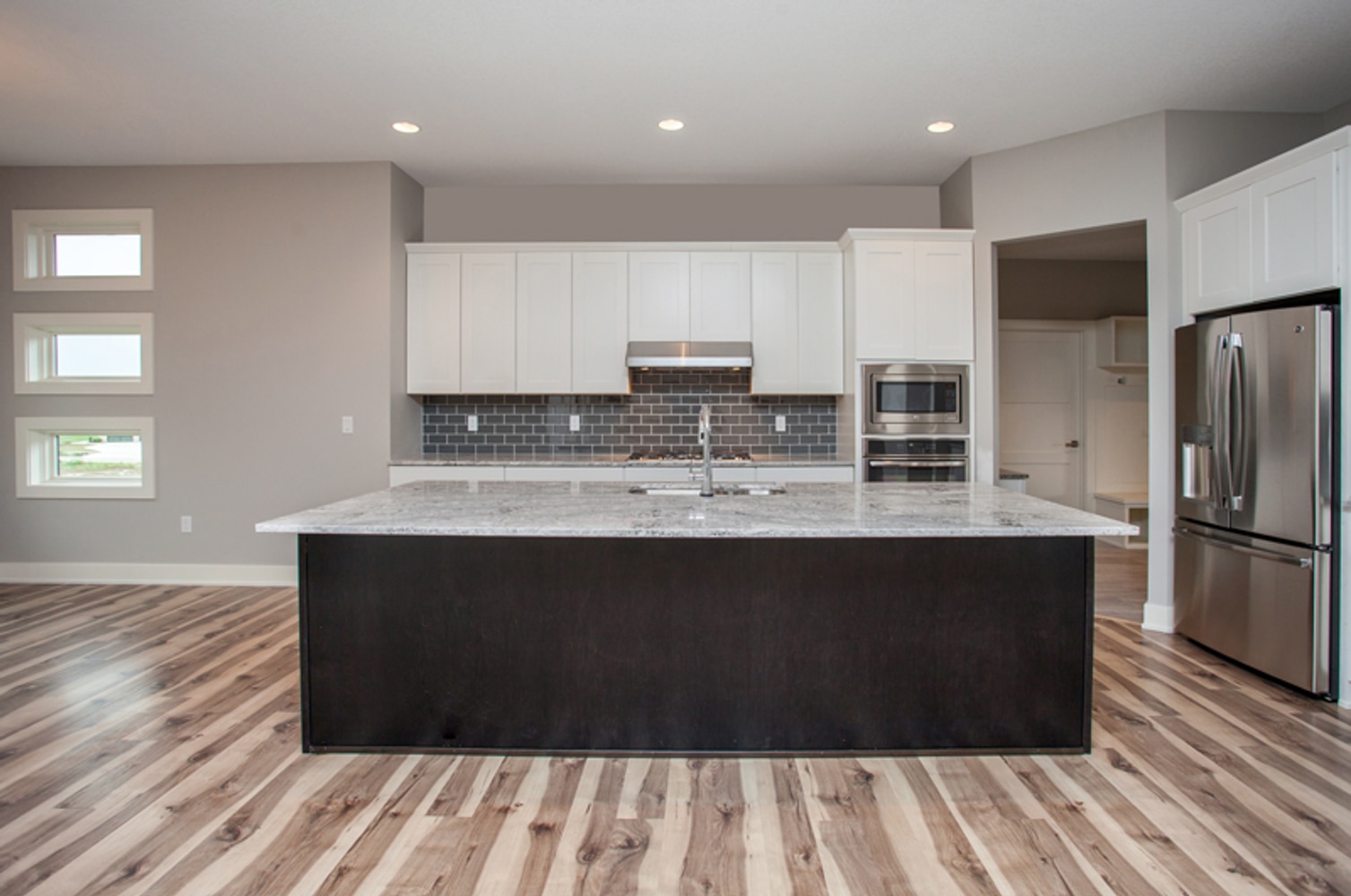 9427 Foxtail Cir, Norwalk