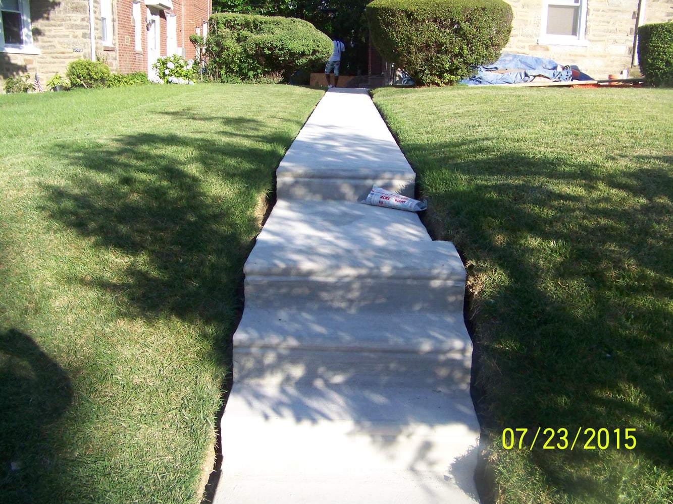 2339 Bryn Mawr Ave back patio