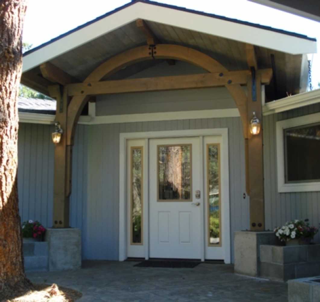 Residential remodel. New entry and porch. Bend, OR