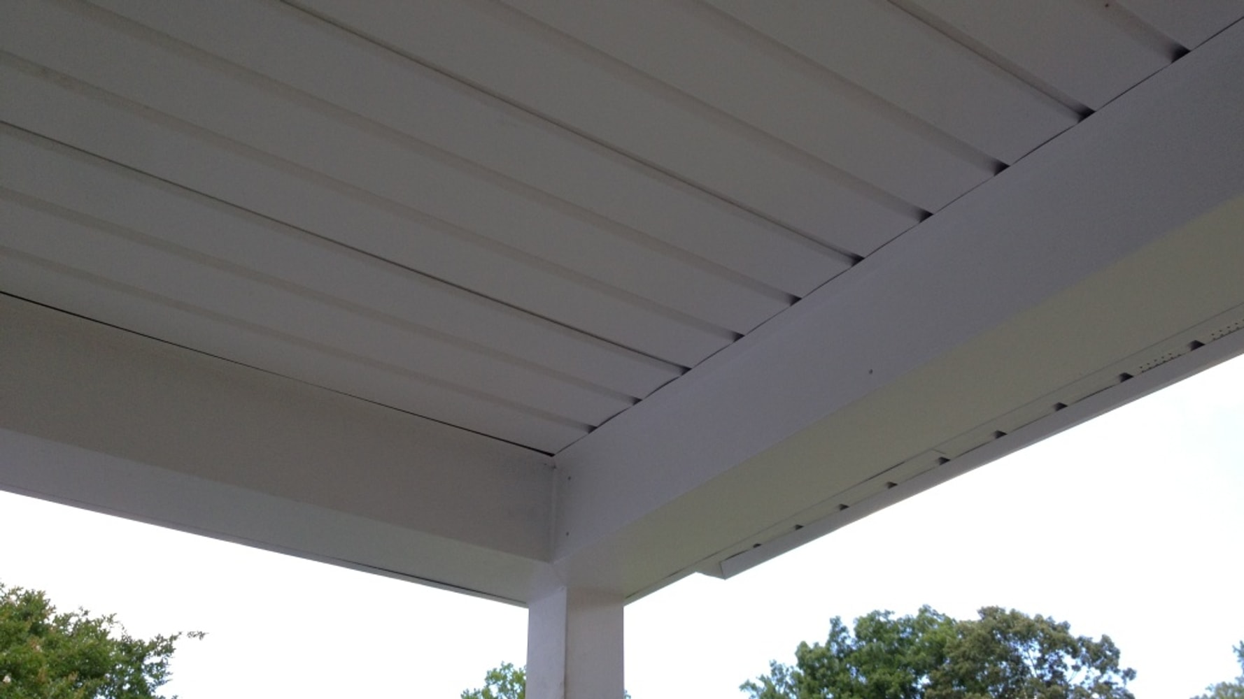 Seamless Gutter and Aluminum Trim Wrap
