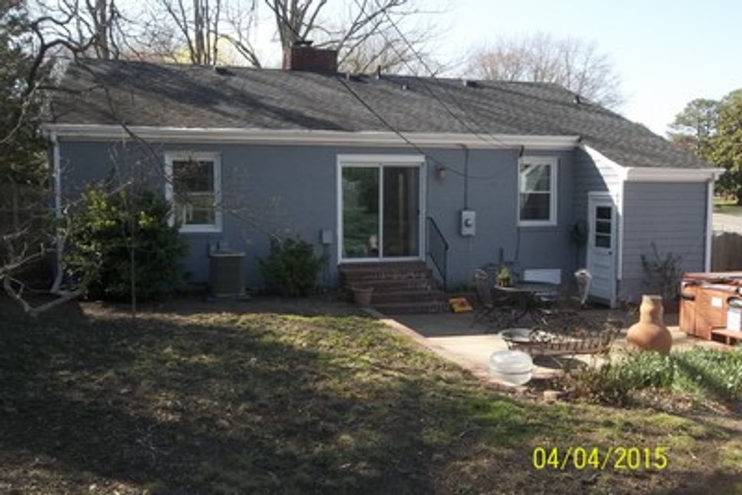EXTERIOR PAINT BRICK (WHOLE HOUSE) AND DETACHED GARAGE