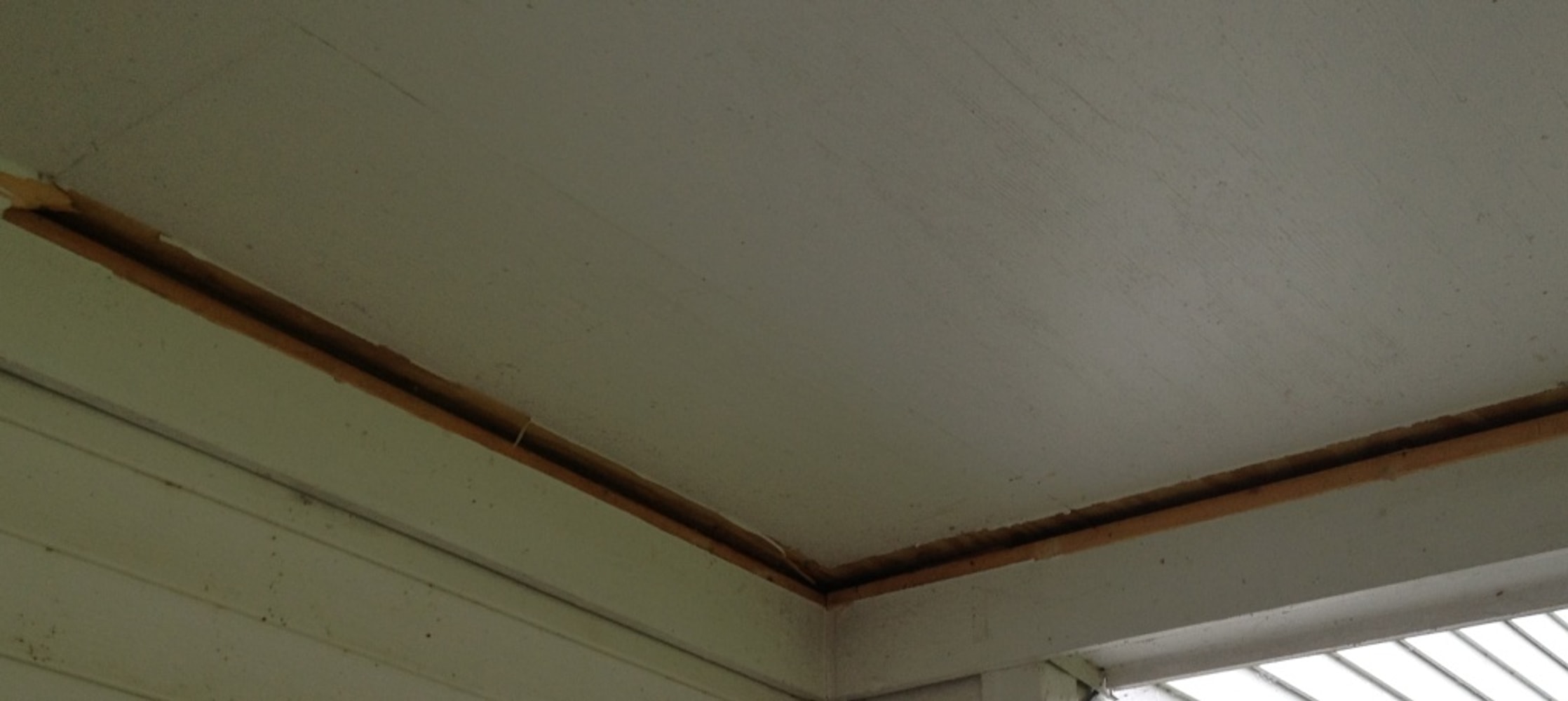 Seamless Gutter and Aluminum Trim Wrap