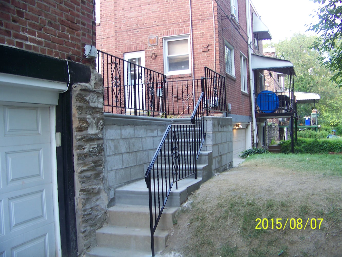 2339 Bryn Mawr Ave back patio