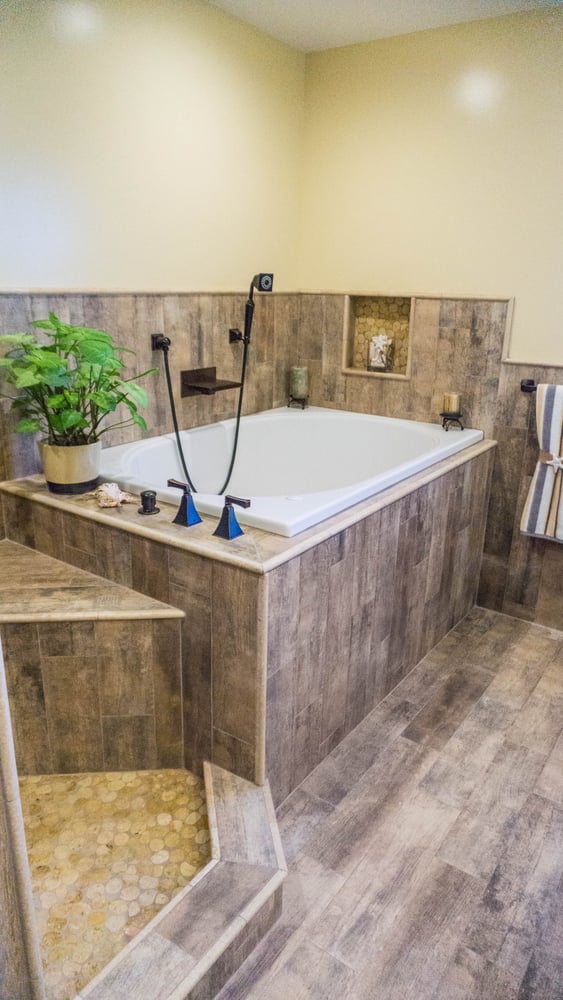 2014: Earthy Wood & Glass Master Bath
