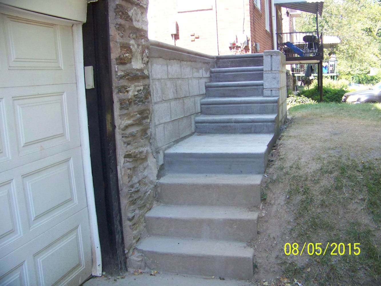 2339 Bryn Mawr Ave back patio