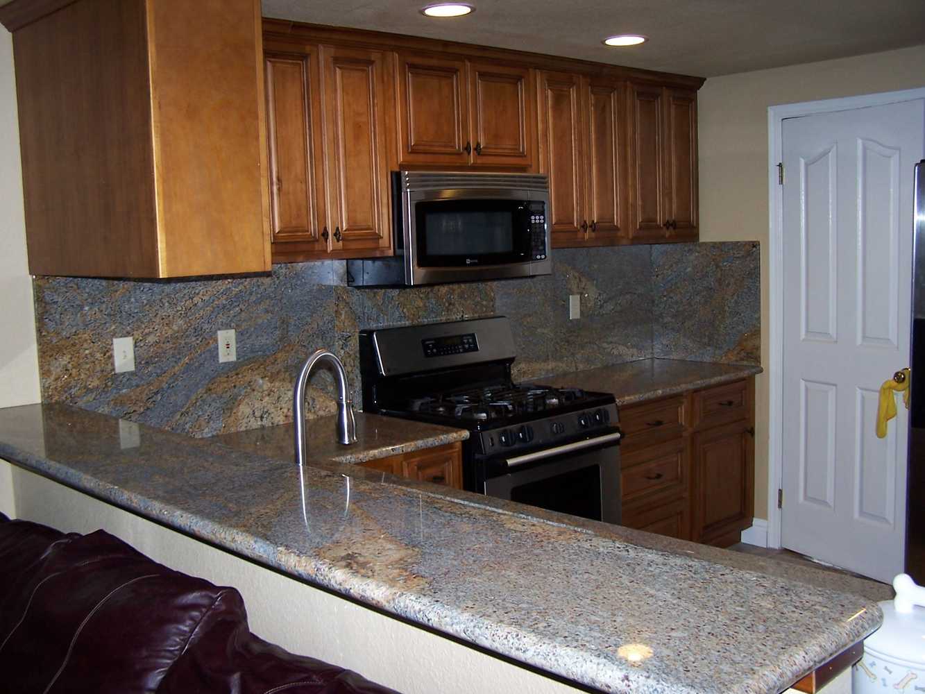 Kitchens & Granite Slabs