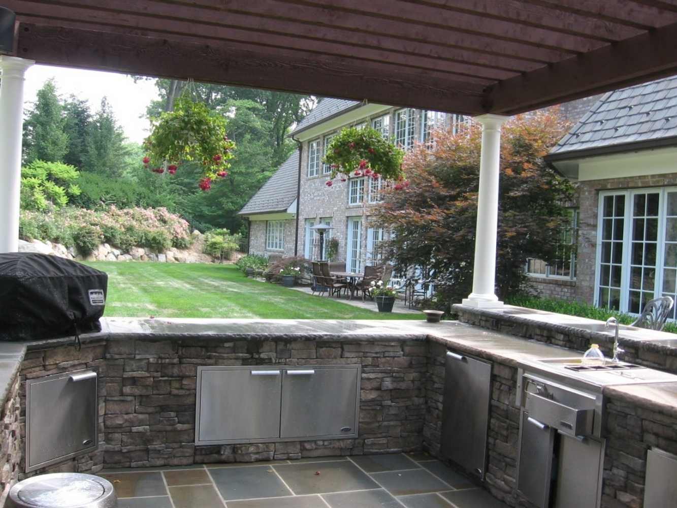 Outdoor Kitchen Portfolio