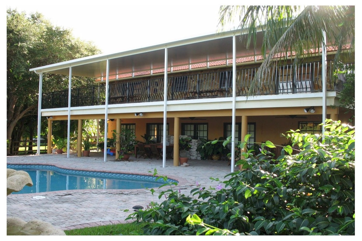 Photo(s) from Alumicenter Inc