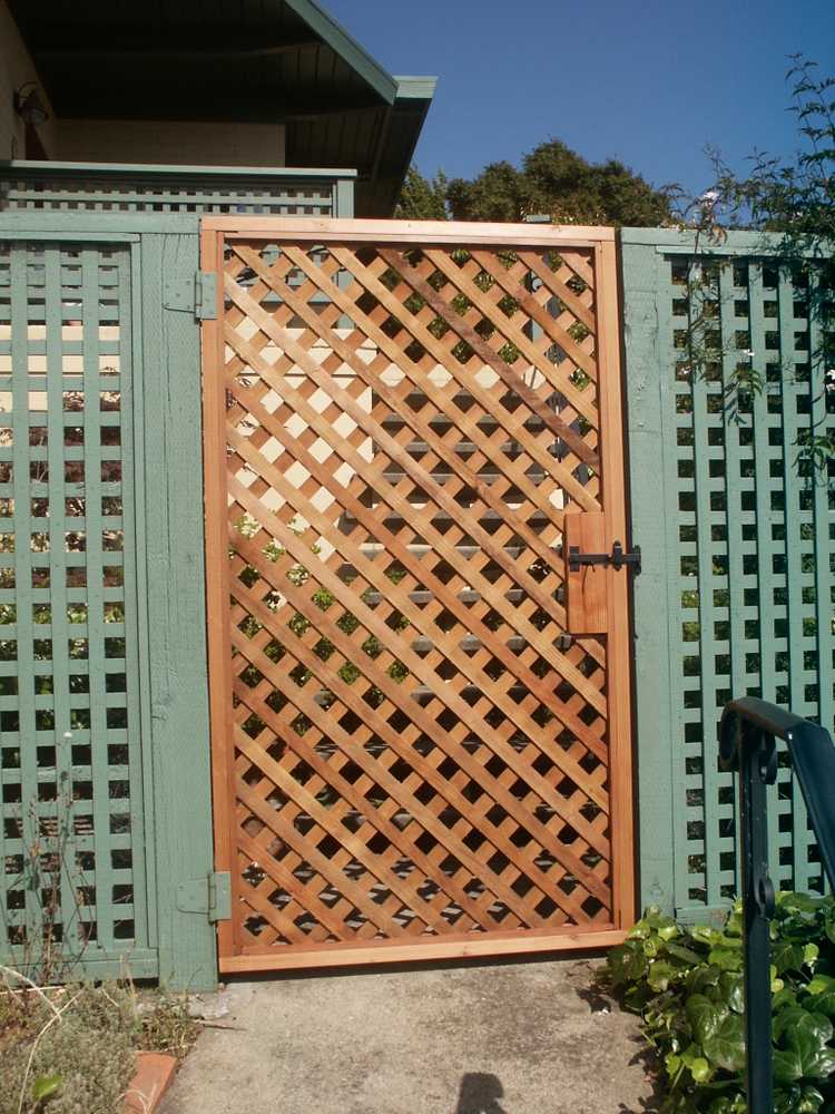 Redwood Gates Fence exterior furniture