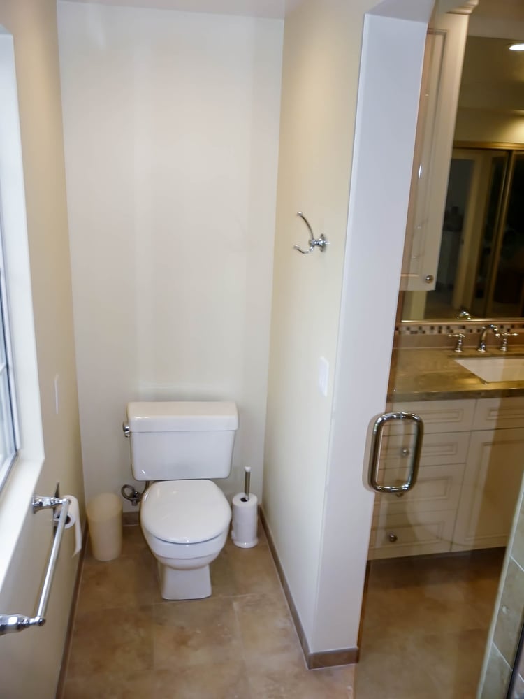 2014: Traditional Thermofoil Glazed Bath