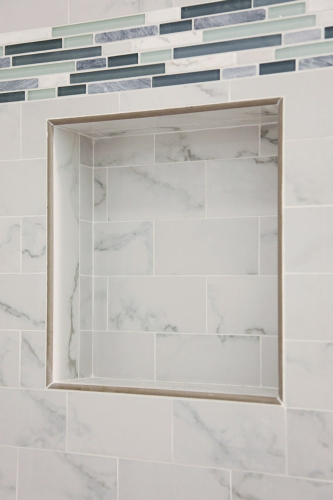 La Crescenta - Master & Guest Bathrooms