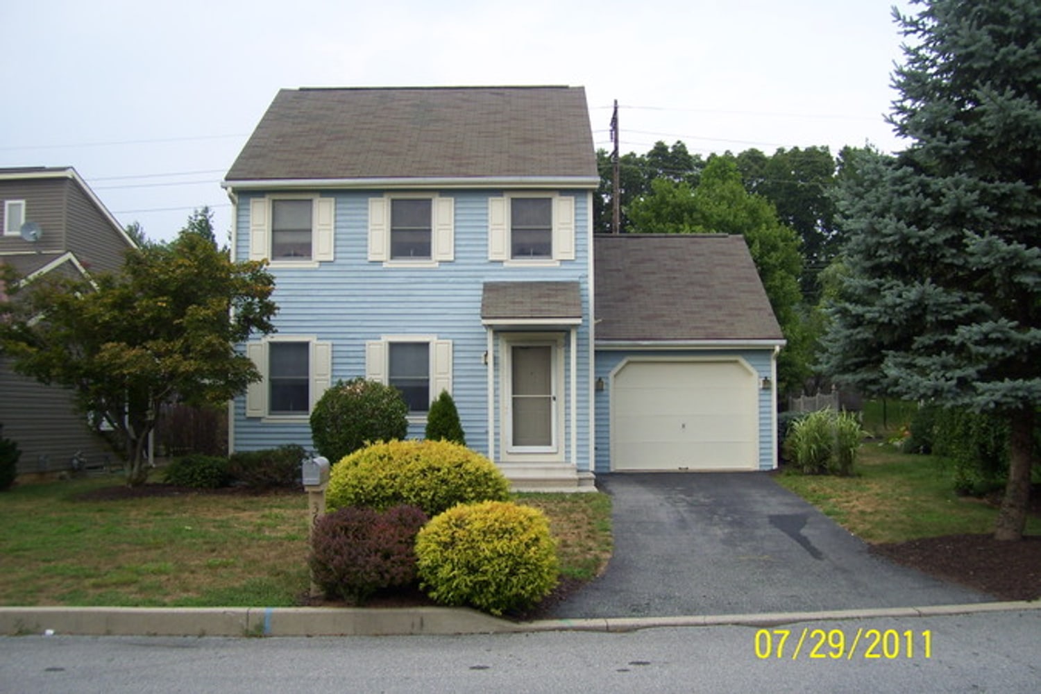 House Painting Company | Power Washing Company | Roof Shingle Cleaning Berks County PA