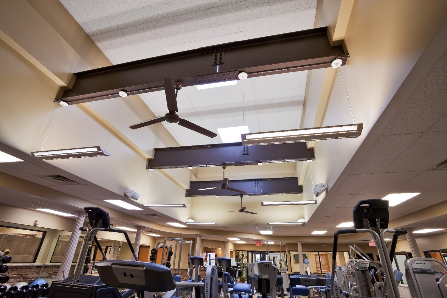 Physical Therapy Facility - Richard Cavender, M.D