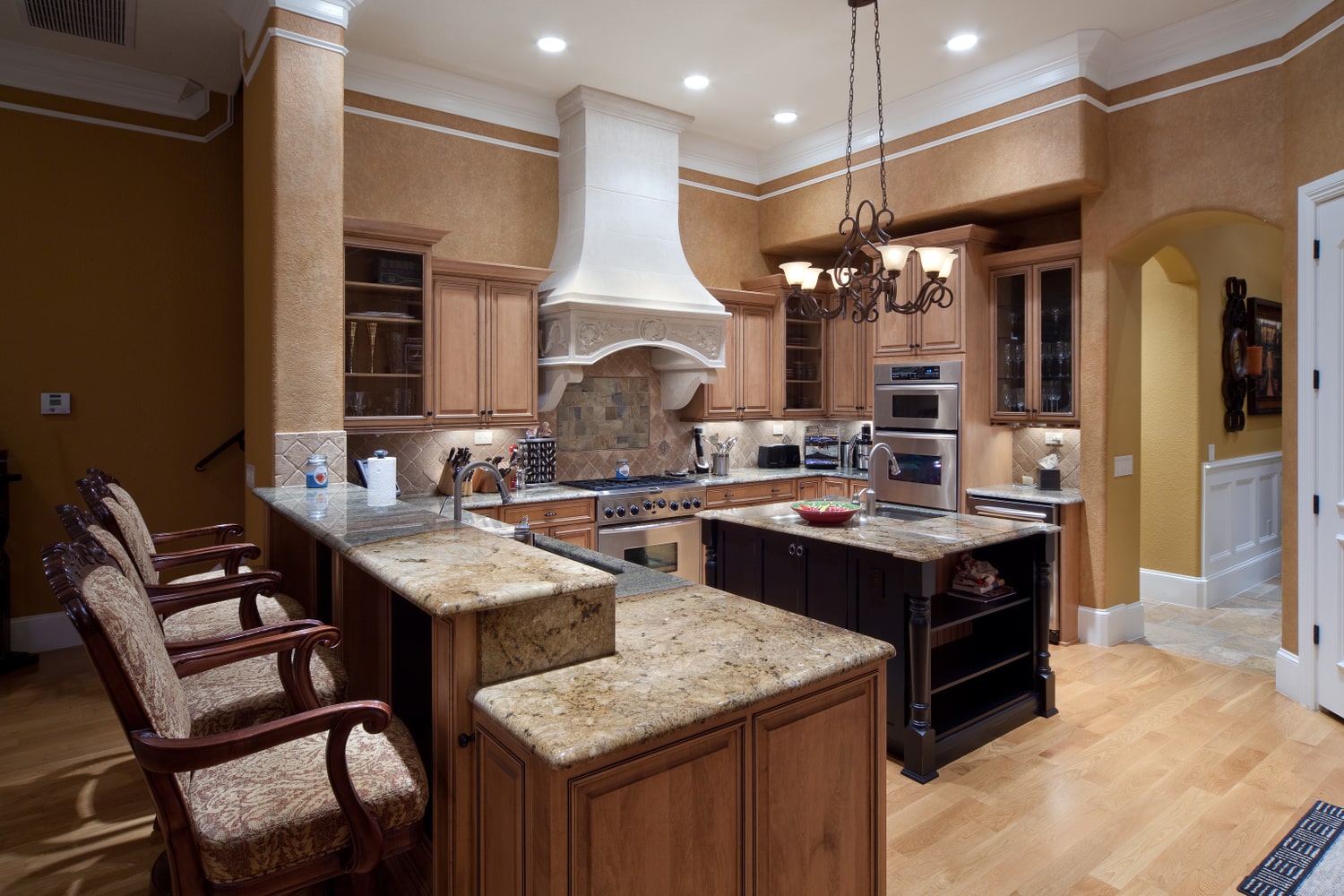 Tuscan Style Lakefront Windermere Residence