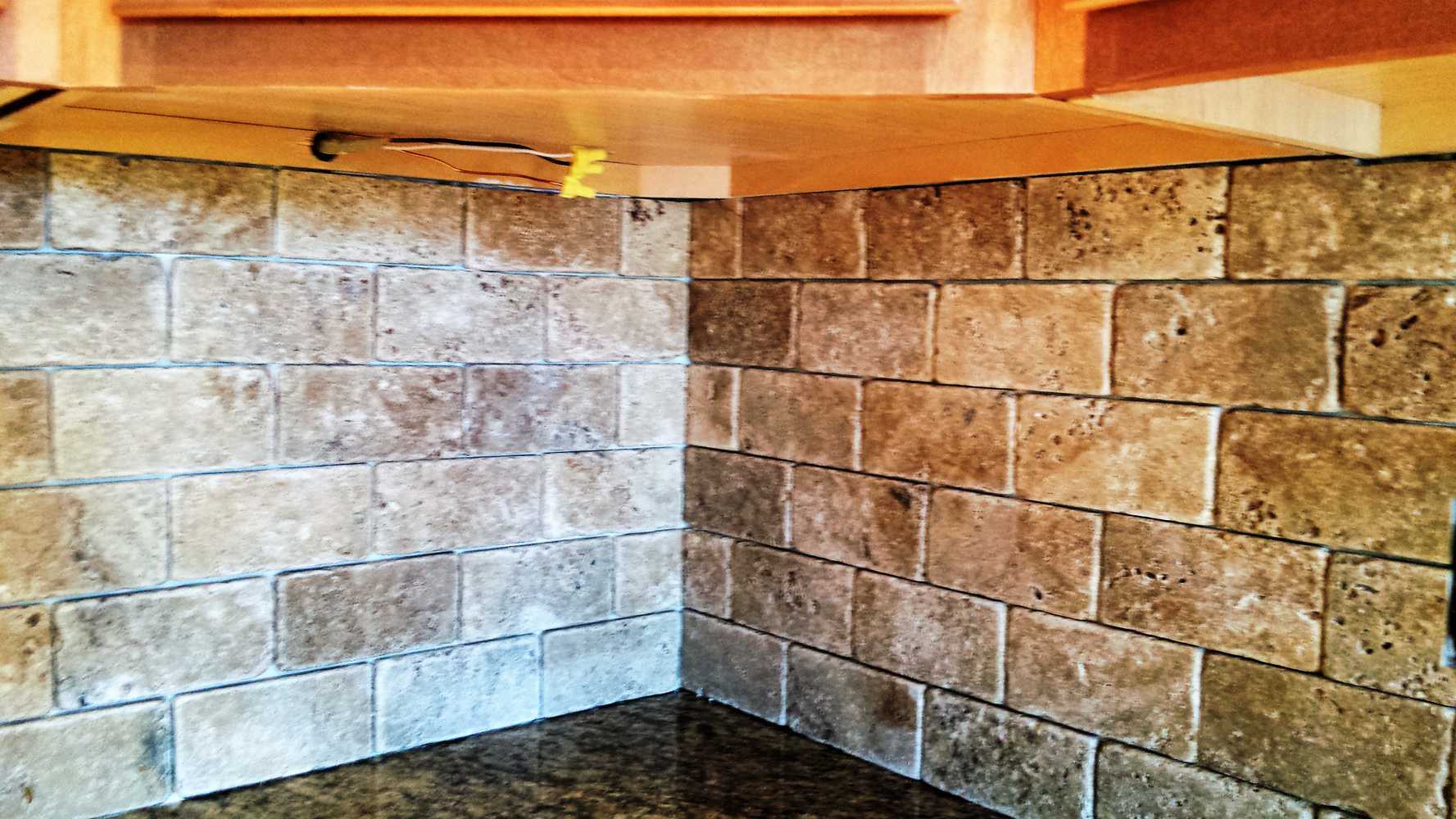 Backsplash tile