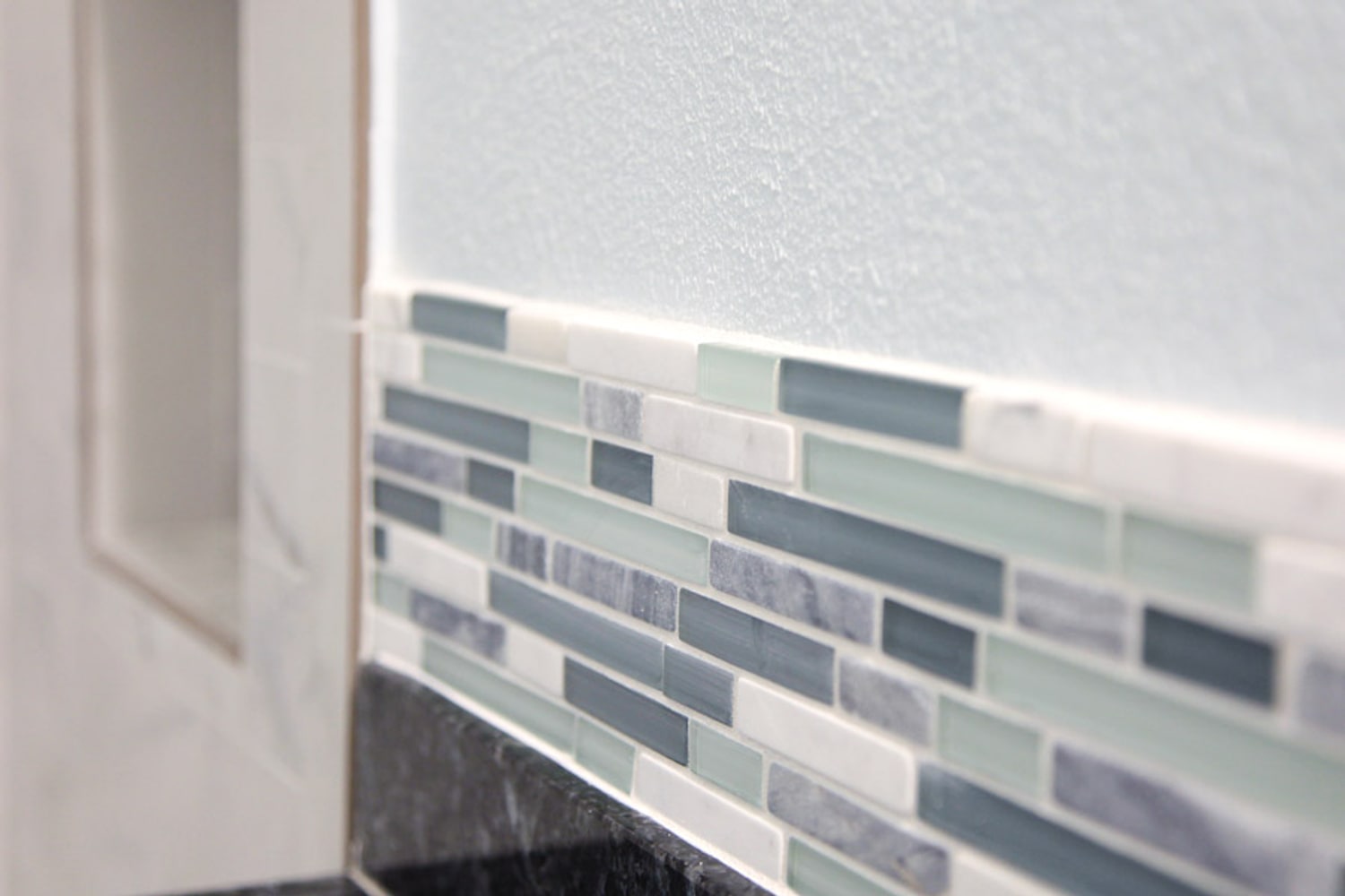 La Crescenta - Master & Guest Bathrooms