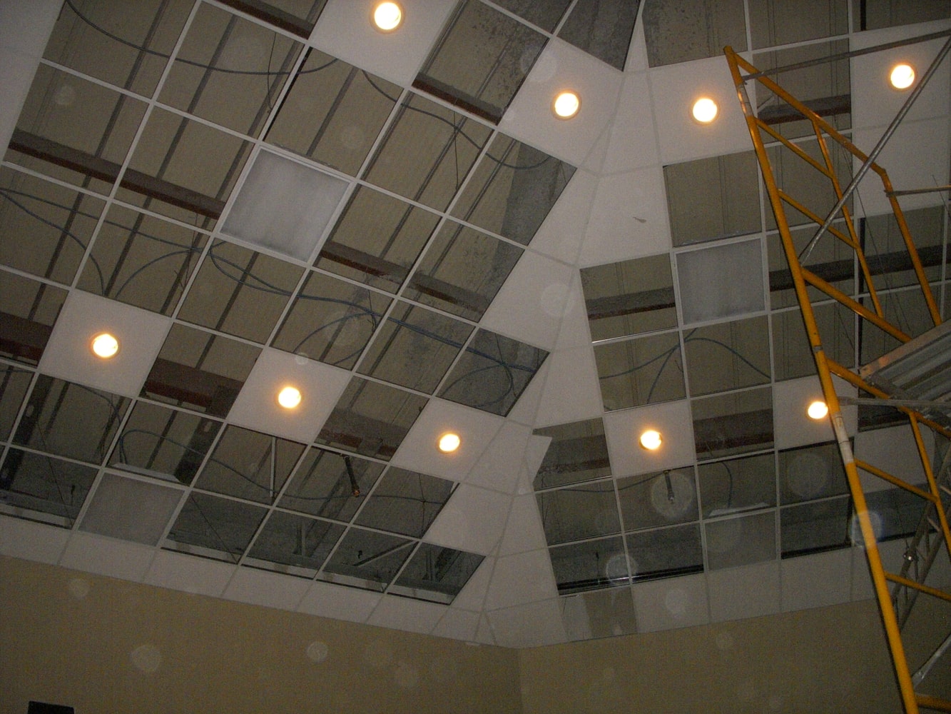 COMMERCIAL & RESIDENTIAL