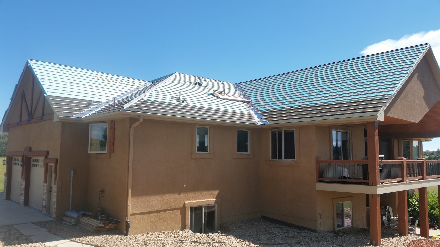 HIGH PERFORMANCE ROOFING