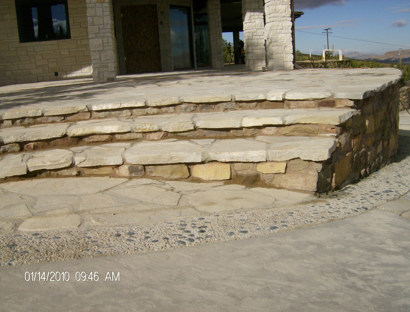 STAMPED CONCRETE DRIVE WAY