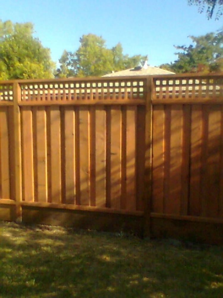 6' high good neigbor fence with 12