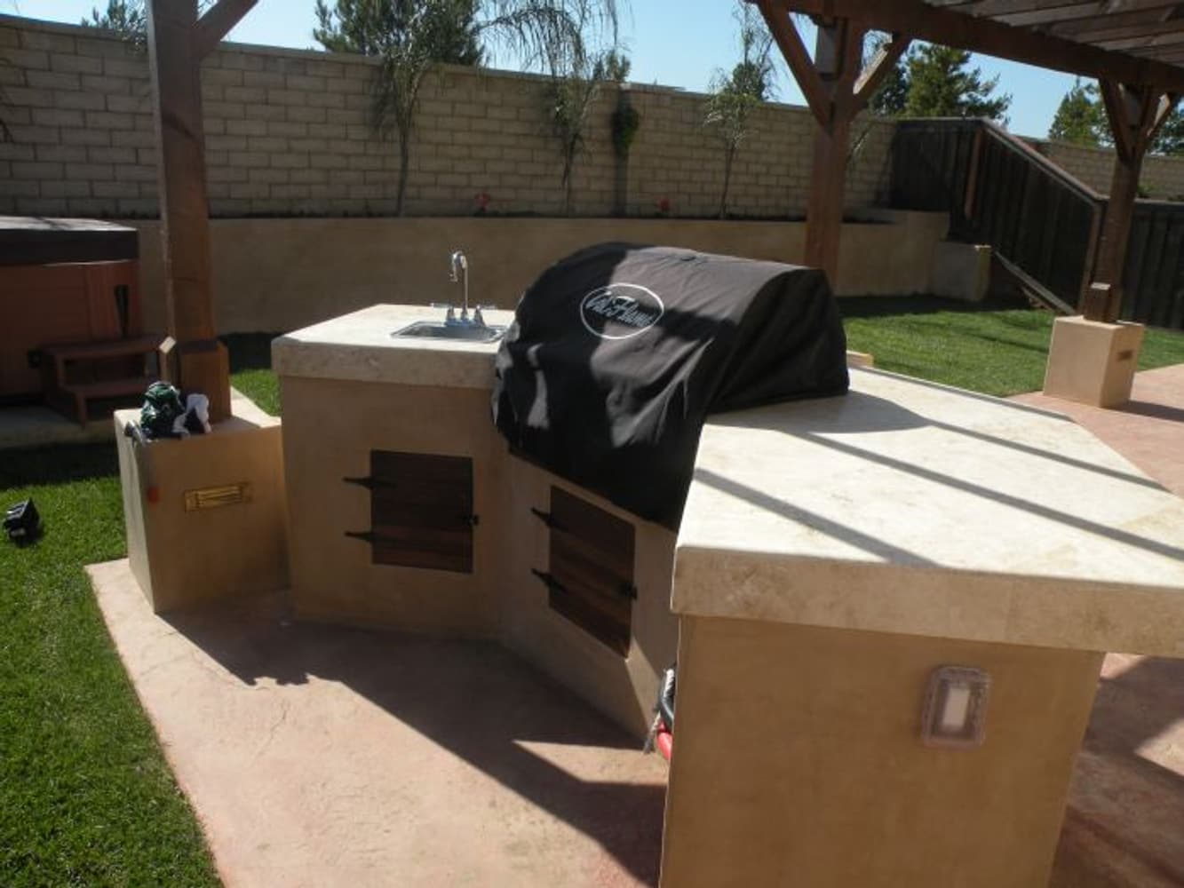 Orange County Outside Bar and Fireplace