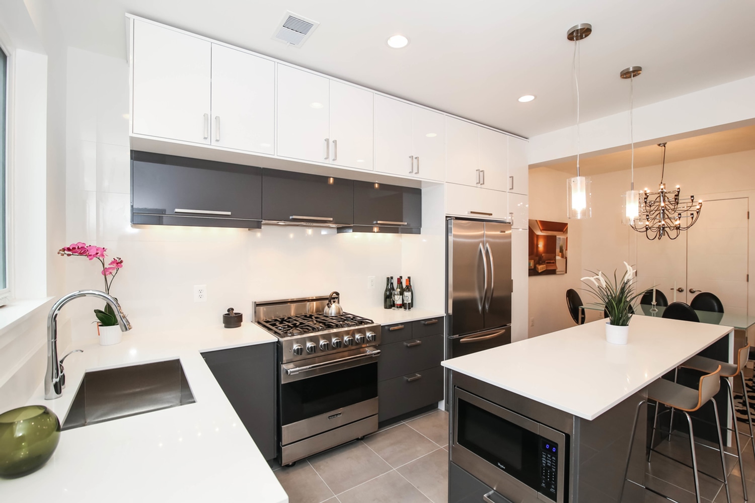 Ultra-Modern New Construction in Shaw