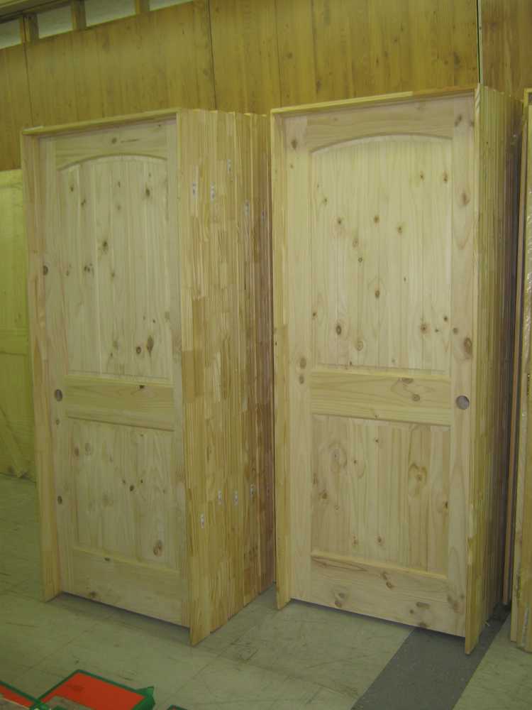 Photo(s) from www.doorsdoorsdoors.com & AMISH CUSTOM DOORS.COM