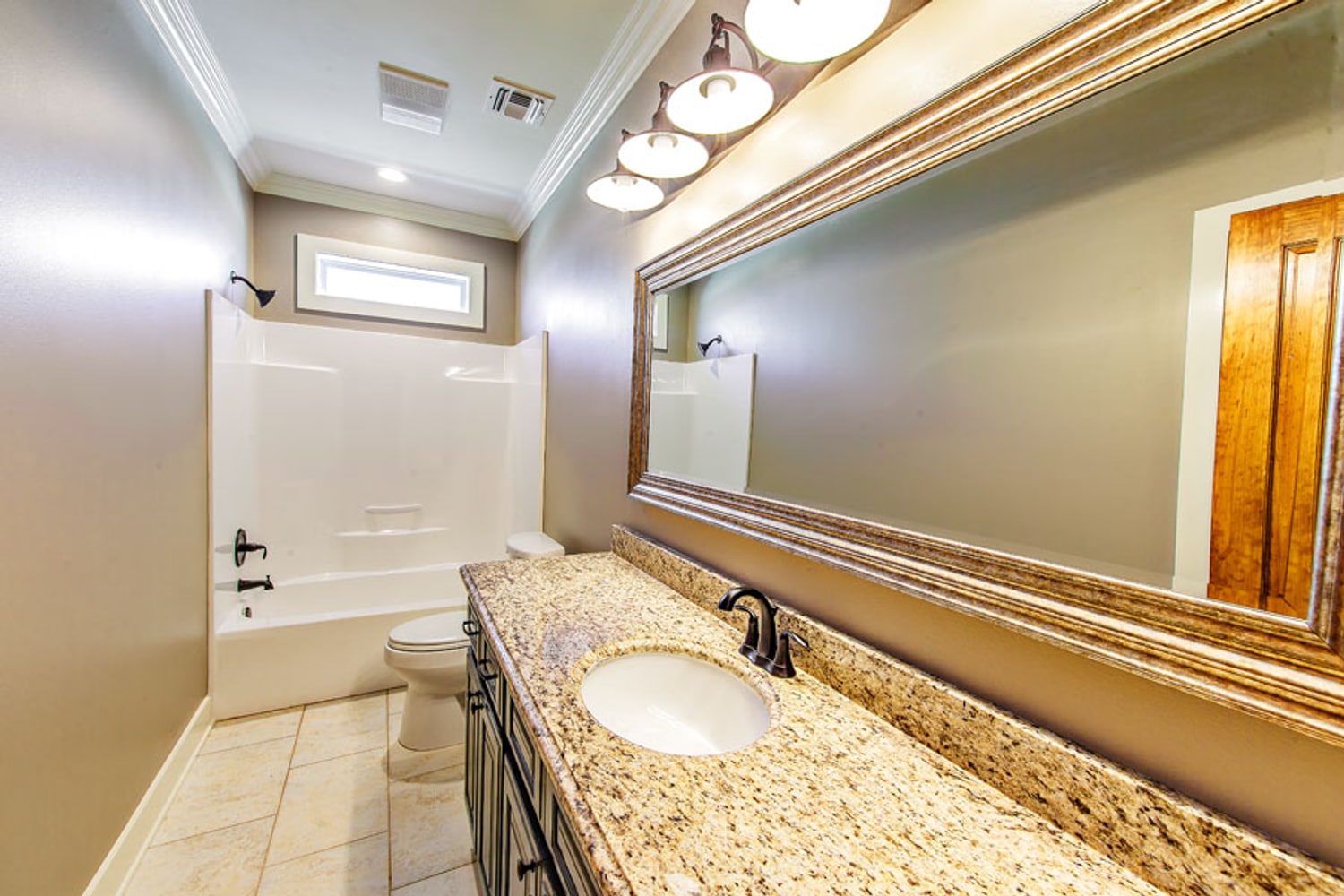 Flounder Court - Camp